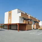 Апартаменты Pet Friendly In With Swimming Pool Нин