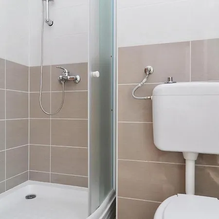 2 Bedroom Awesome In